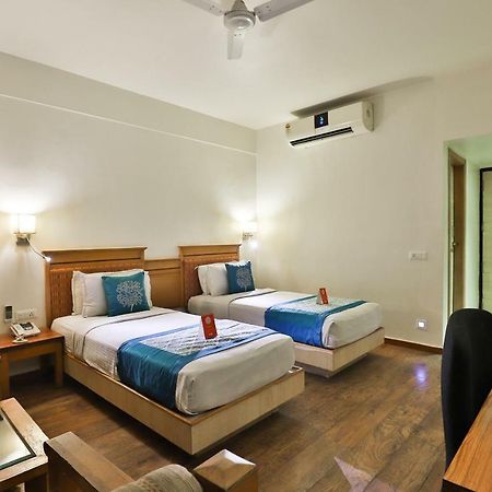 Oyo 1123 Hotel Rock Regency Ahmedabad Esterno foto