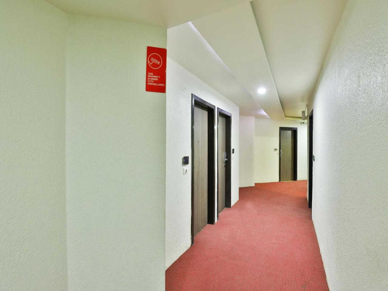 Oyo 1123 Hotel Rock Regency Ahmedabad Esterno foto