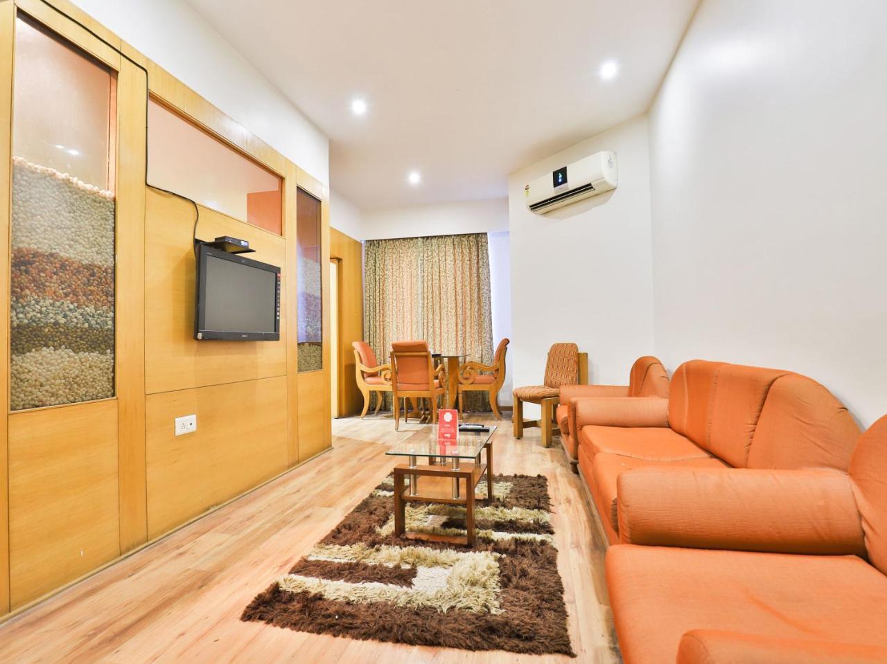 Oyo 1123 Hotel Rock Regency Ahmedabad Esterno foto