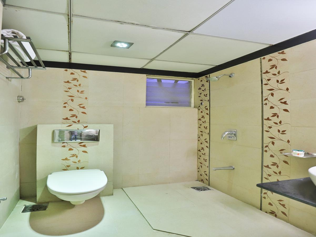 Oyo 1123 Hotel Rock Regency Ahmedabad Esterno foto