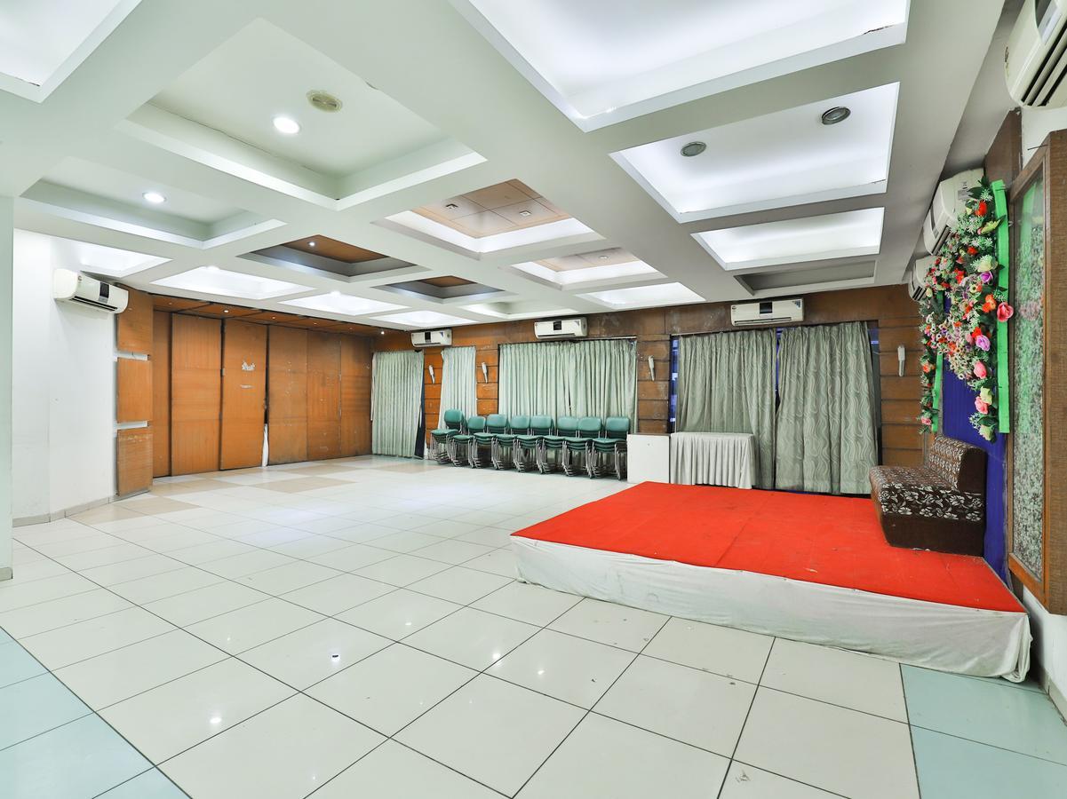 Oyo 1123 Hotel Rock Regency Ahmedabad Esterno foto