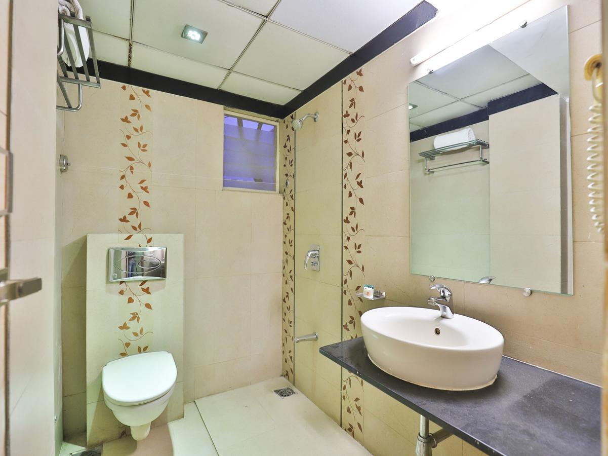 Oyo 1123 Hotel Rock Regency Ahmedabad Esterno foto