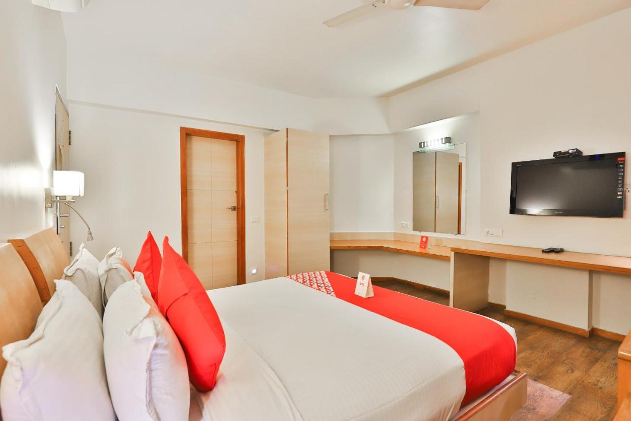Oyo 1123 Hotel Rock Regency Ahmedabad Esterno foto